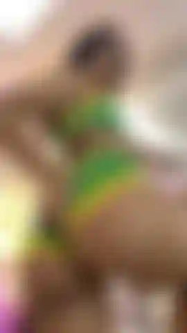 I want to bounce my ass in your face