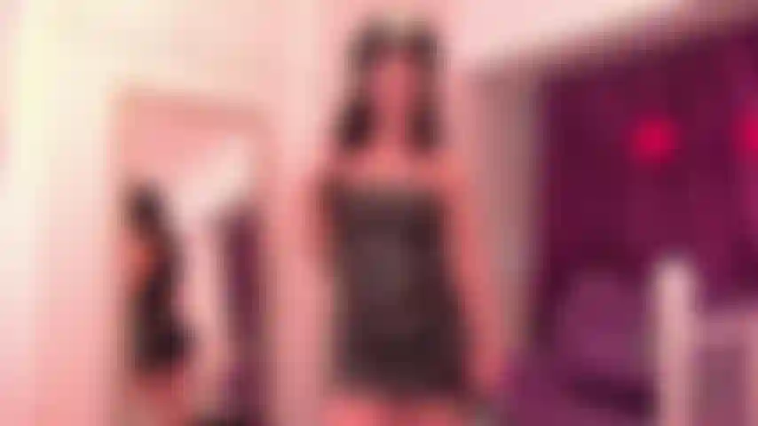 Juego de rol: ¡mujer policía! ¡Cómeme el coño y te dejo ir!