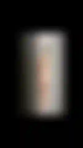 El hermanastro de bella la mira en la ducha!!