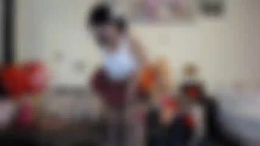 Tu polla está muy dura en mi coñito.