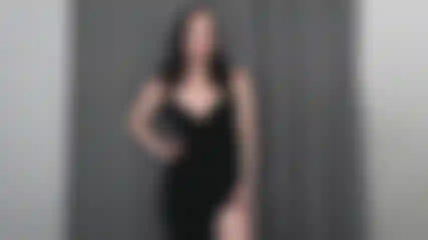 Sorprende que tu esposa sea talla queen.