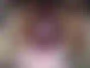 Mira como me follo duro por el culo con mi consolador más grande!