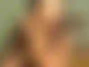 Adoro estas grandes y superiores tetas y culo negros mientras me río y te digo lo inútil que es tu diminuta polla. Eres una perra diminuta, estoy fuera de tu alcance. Este gran culo y tetas es para hombres de verdad.