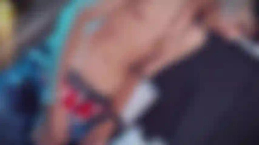 Un tipo sexy para ti.