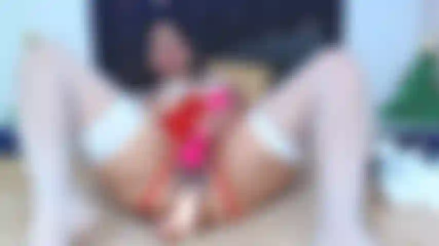 Juguete anal y frotando clitoris con domi.