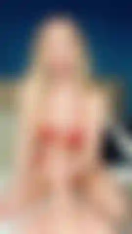 Lencería de corazón cabalgándote.