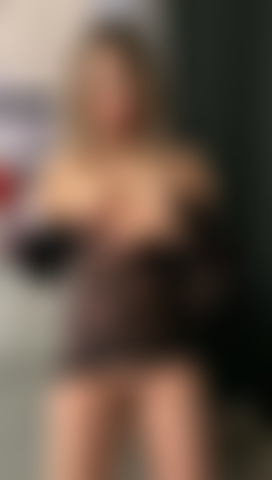 Cremas en mis tetas.