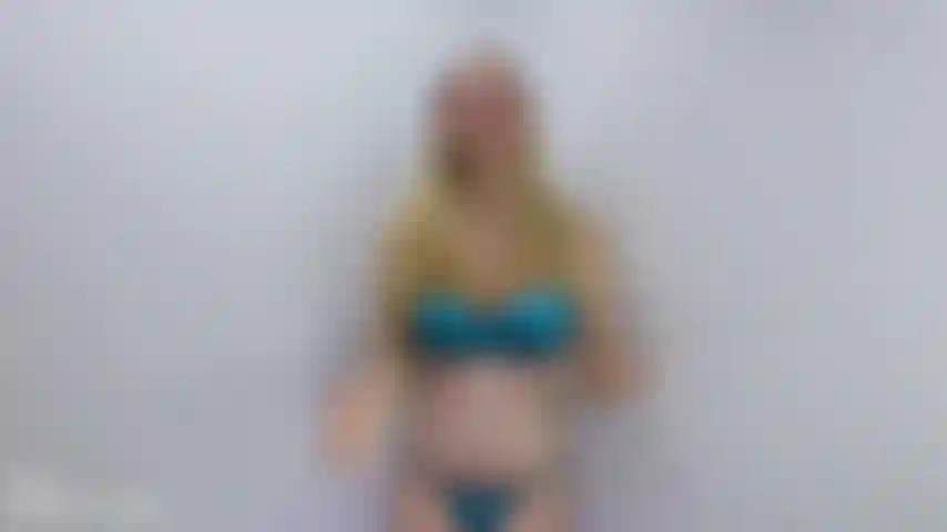 V585 bodyswap personalizado, no puedo masturbarme el clítoris.