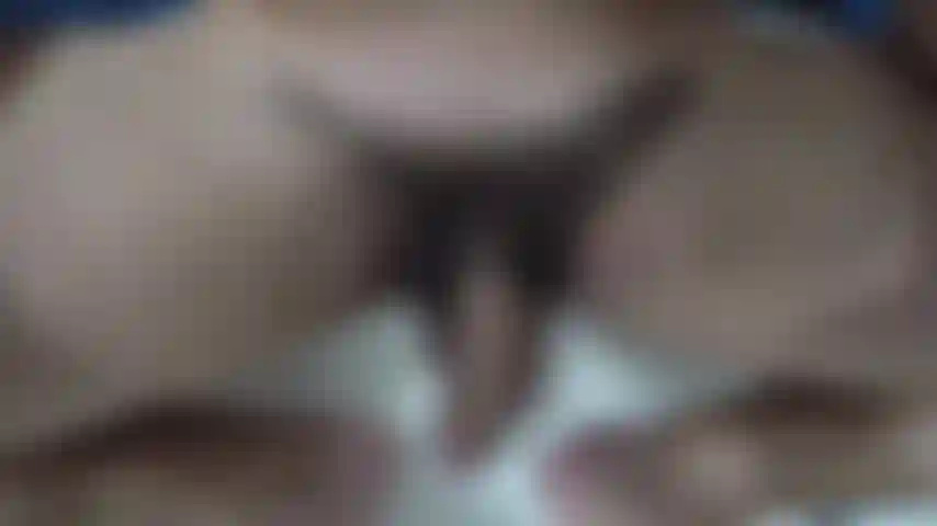 Me recorté el vello púbico y lo preparé para afeitarme :)) fue mucho para recortar :))).