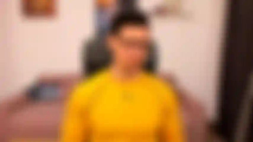 Riéndome de tu pequeño pene!