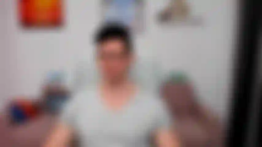 Dominación verbal (inglés y rumano).