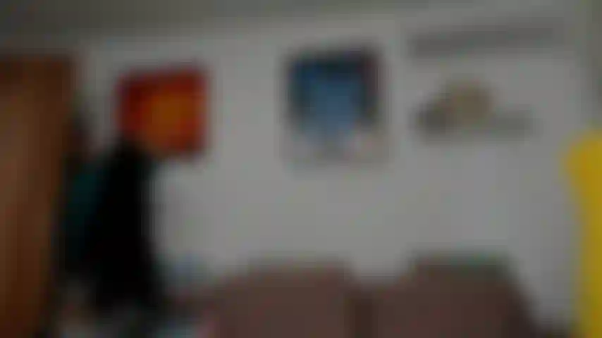 Masturbándome y disparando una corrida con mi esmoquin puesto.