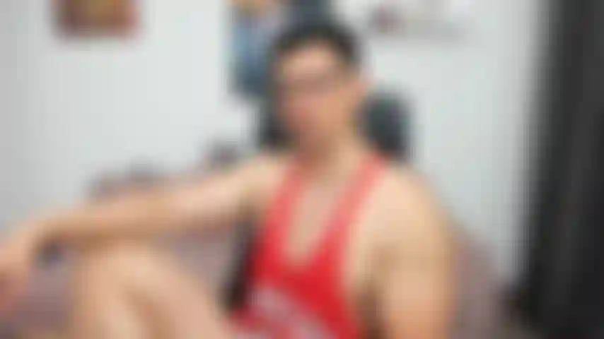 Acabo de enterarme de que el hermano de mi mejor amigo ganó la lotería. Adivina a quién le está golpeando el culo ahora mismo?