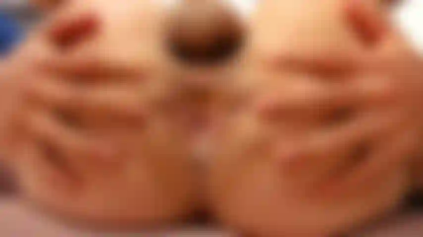 Una hora de abrir mi culo, primer plano de la polla y probar mi propio semen. :).