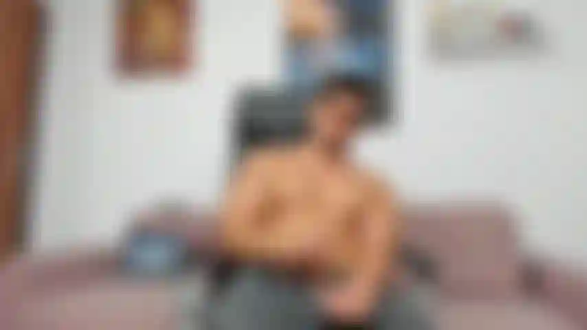 Una corrida rápida en mis jeans mientras uso gafas de sol.