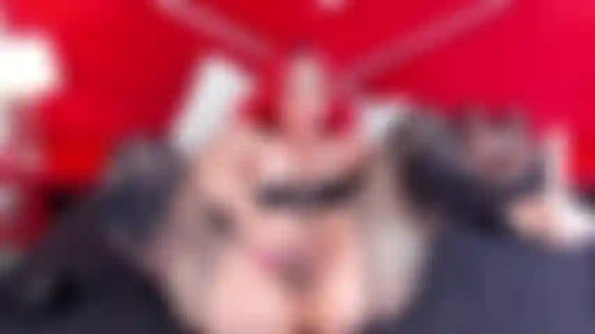 Mi culo juega duro a veces.