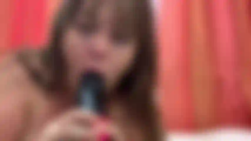 Gran polla negra amordazando de cerca.