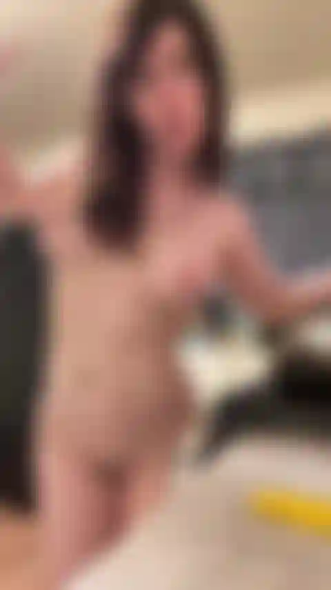 Cocinando desnuda.