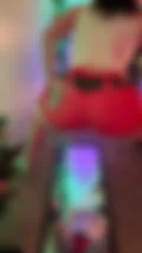 Follándome mi consolador tentáculo en el espejo.