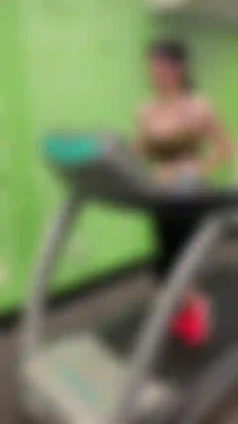 Regentada por hotel.