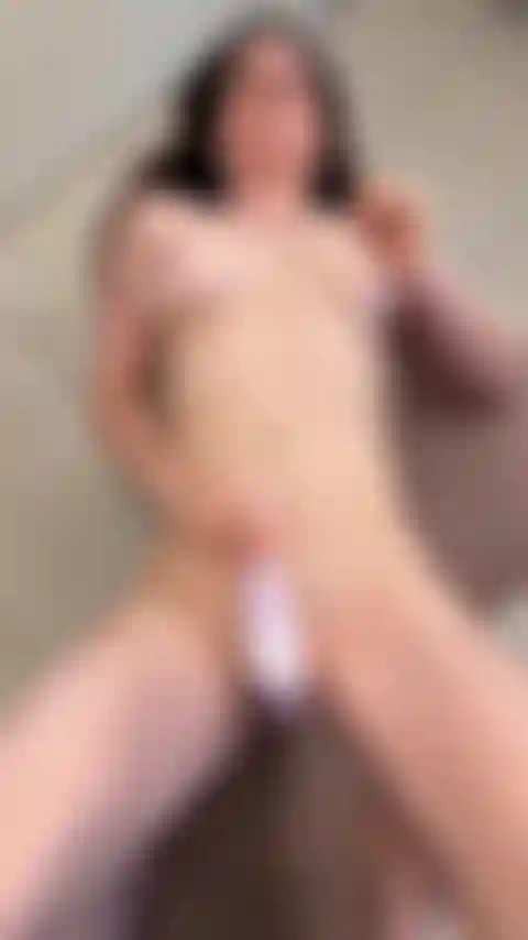 Mi vibrador se murió 😢.
