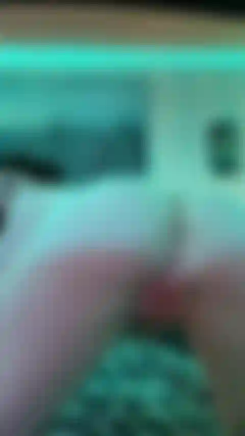 Culo con cuenta regresiva de semen.