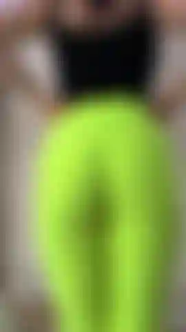 Adora mi gran trasero con estos leggings.