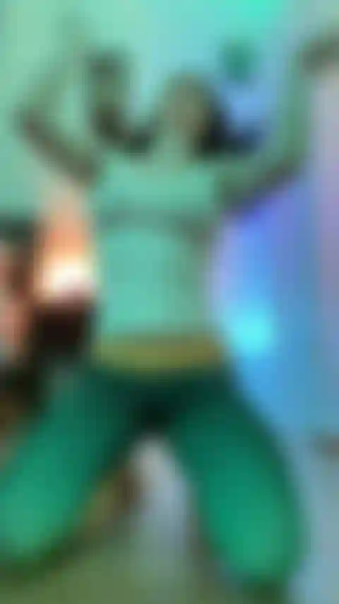 Demostrando que mi consolador es demasiado grande.