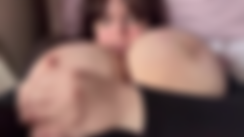 Pov tetas enormes provocativas.