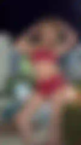 Provocativa por el fuego.