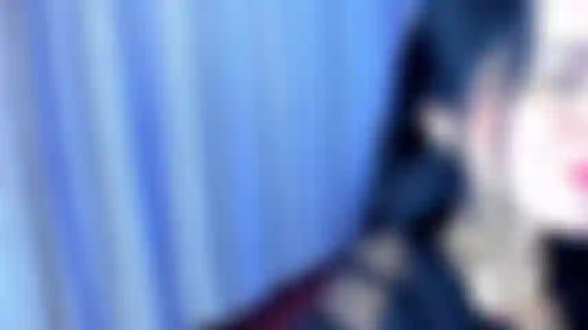 Mi garganta está ansiosa por sentirte.