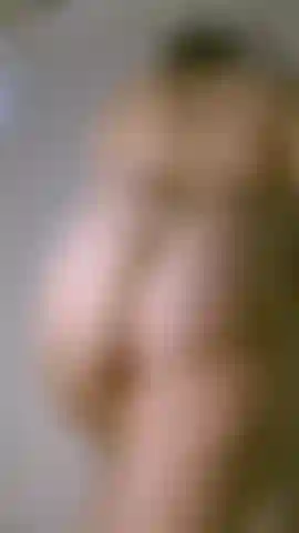 Naked, wet with oil... Watch how my naughty ass begs for your caresses