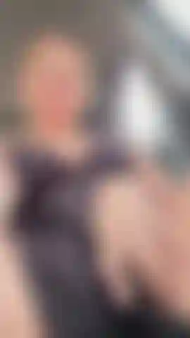 Que rico es follar en mi carro con mi domi.