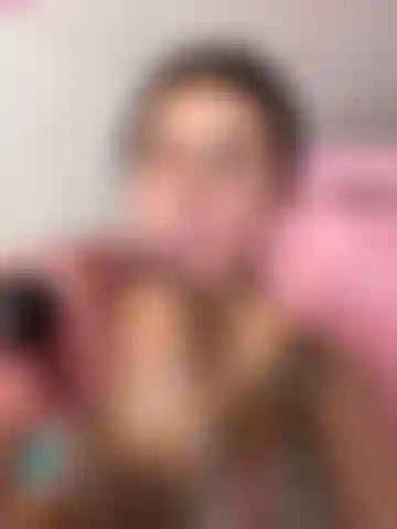 Ven y llena todo mi cuerpo con tu corrida.