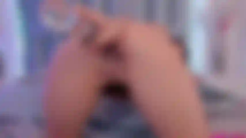 Anal en perrito y exuberante en clítoris.