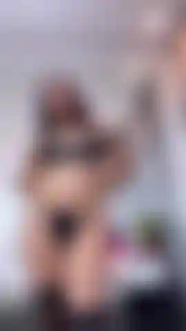 Don't lose sight of my naked curves