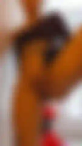 Masturbándome mi delicioso coño.....