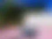 Me bronceo al aire libre y me follo el coño con un dildo.