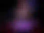 Haciendo un video para llamar su atención. Bromeo, bailo, me saco las tetas, juego con juguetes y me hago correrme para ti.