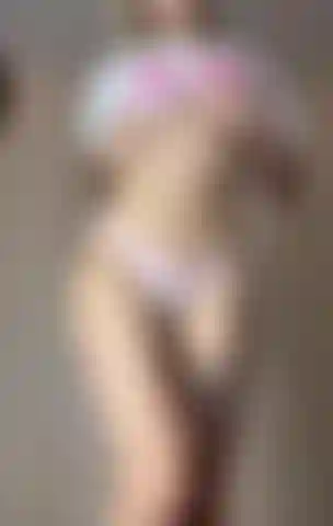 Un pequeño striptease.