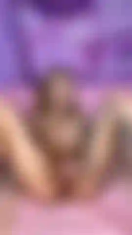 Me folla mi juguete favorito.