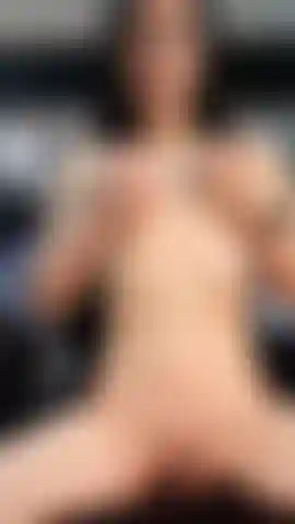 Masturbándome el coño con tu polla.