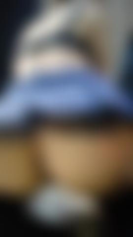 Mi gran culo con falda sexy.