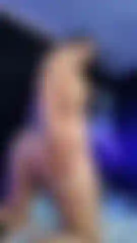 ¡Dame una palmada en el culo, papi!