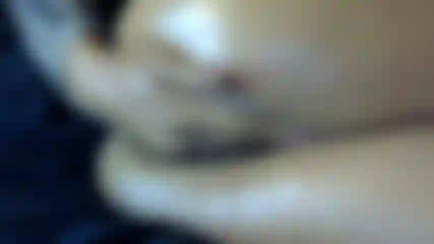 Fóllame con las bragas puestas.