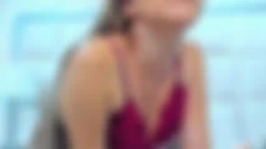 Un espectáculo muy sucio lleno de saliva en la cara.