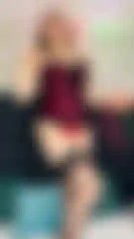 ¿Quieres ser mi chico obediente? Vamos.