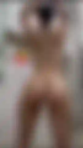 Únete a mí en mi ducha caliente.