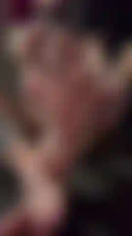 Topless adoración de pies, sabes que quieres chupar mis hermosos dedos de diosa, escúchame hablar sucio mientras adoras mis sexys pies 💖.