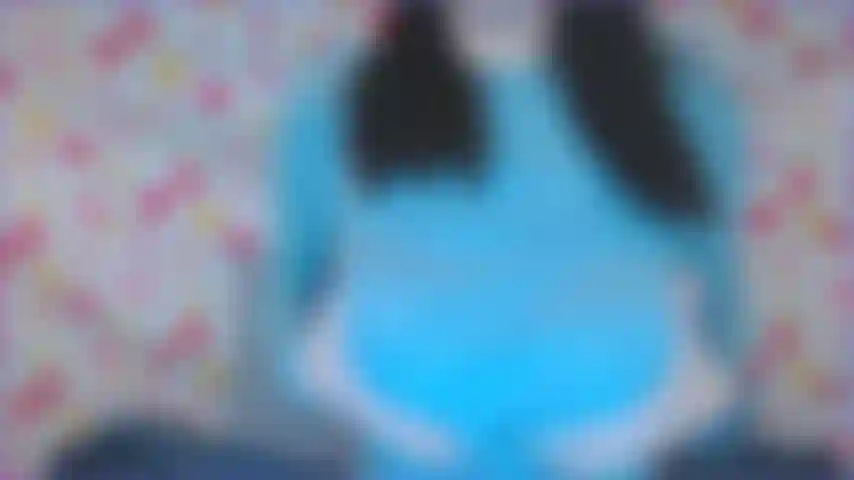 Camisa delgada, pezones fríos.